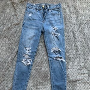 American eagle ripped skinny jeans
